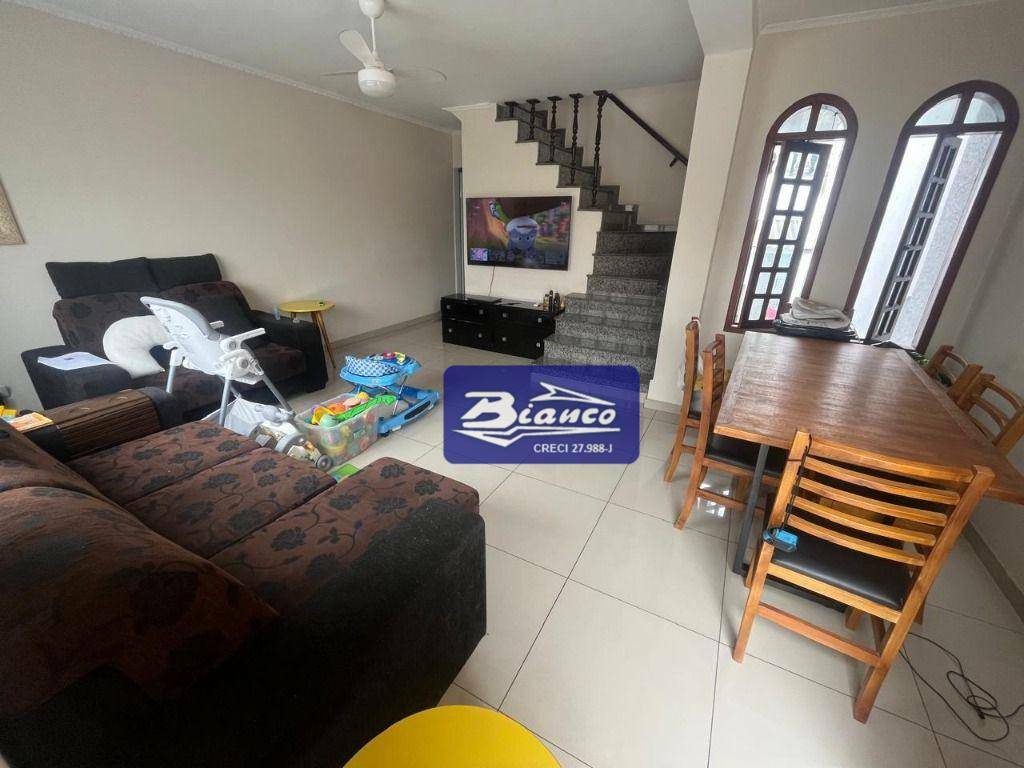 Sobrado à venda com 3 quartos, 147m² - Foto 2