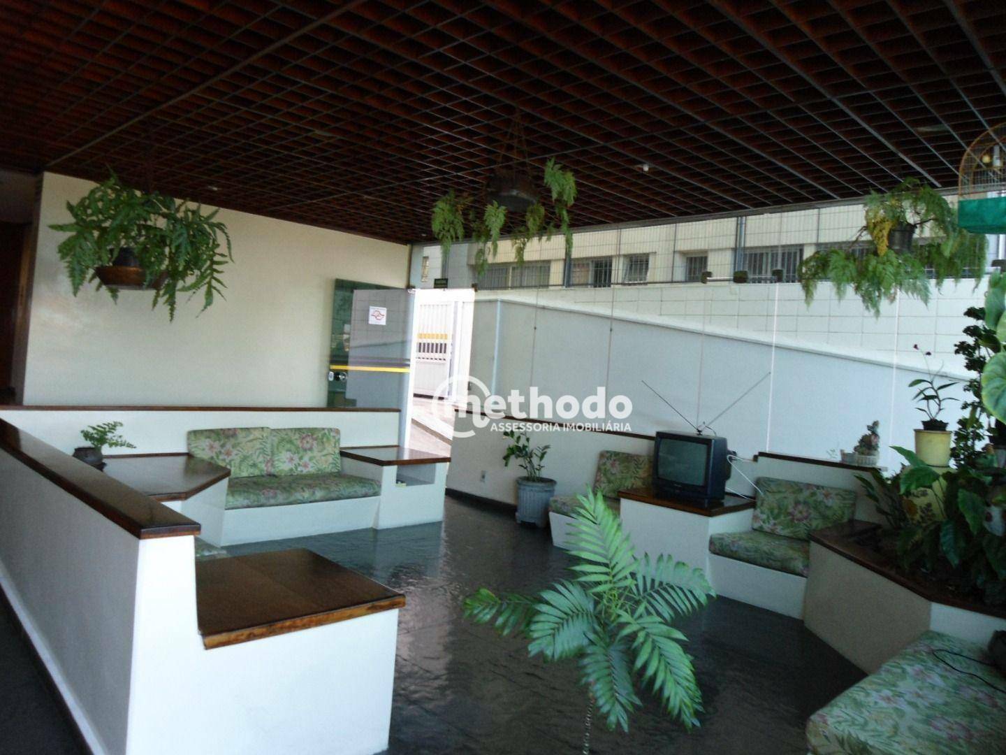 Apartamento para alugar com 2 quartos, 70m² - Foto 5