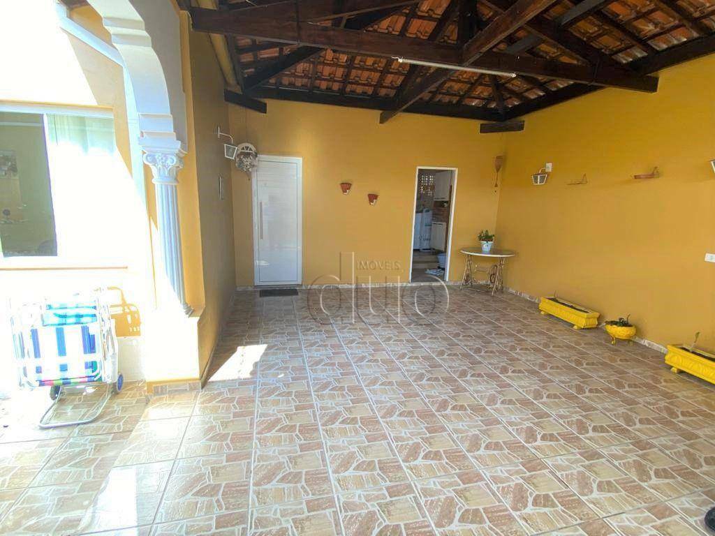 Casa à venda com 3 quartos, 214m² - Foto 5