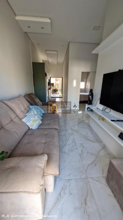 Casa à venda com 2 quartos, 1m² - Foto 6