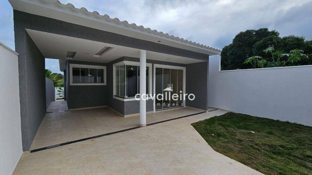 Casa à venda com 3 quartos, 100m² - Foto 1