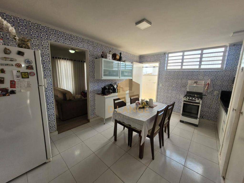 Casa à venda com 3 quartos, 171m² - Foto 5