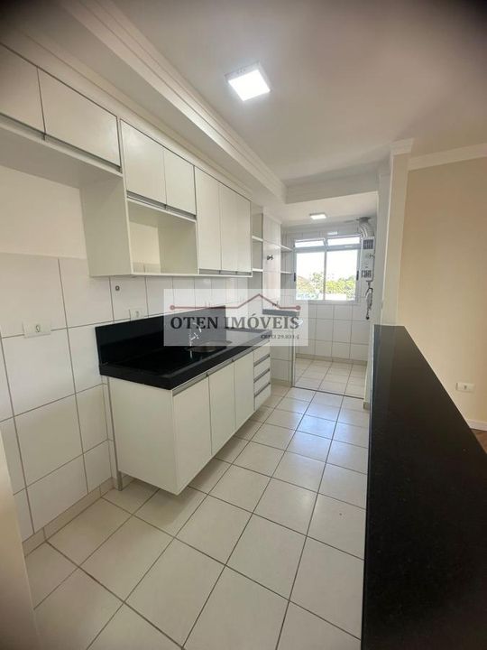 Apartamento à venda com 2 quartos, 60m² - Foto 3