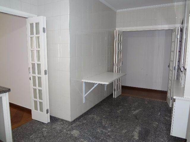 Apartamento à venda com 4 quartos, 211m² - Foto 12