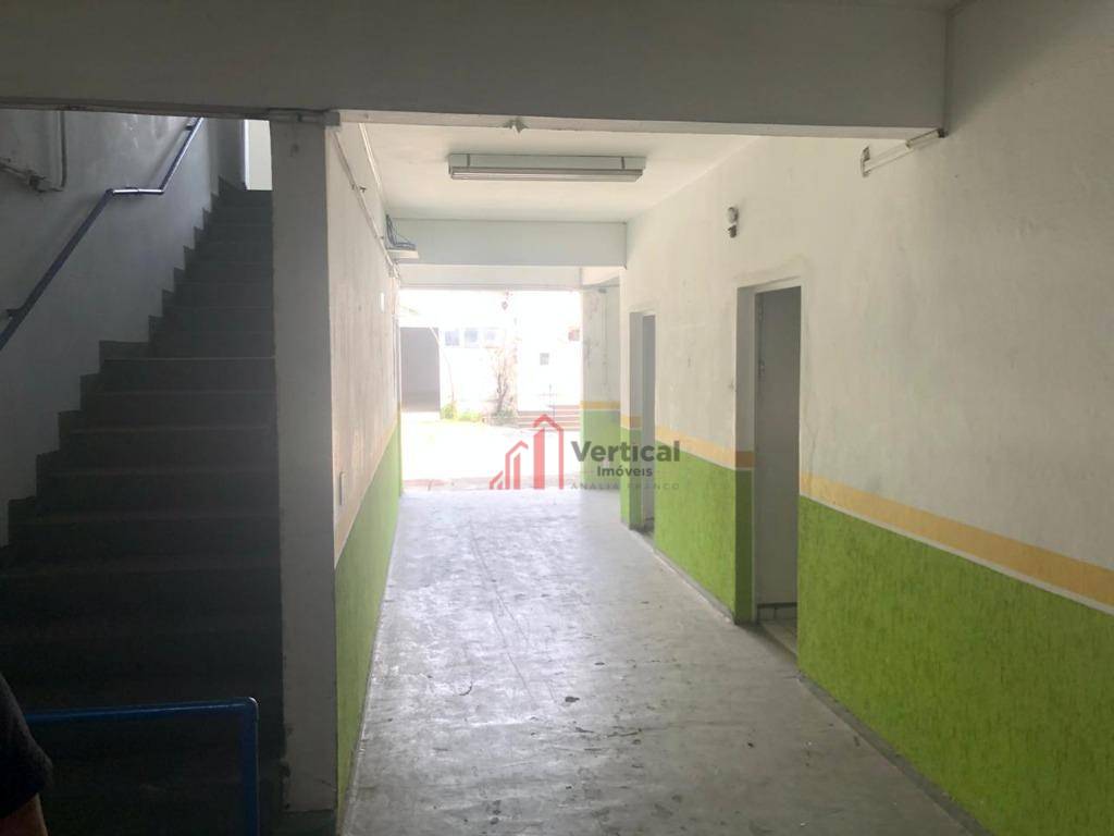 Prédio Inteiro para alugar, 1674m² - Foto 3