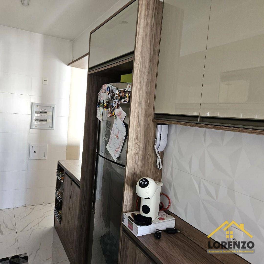 Apartamento à venda com 2 quartos, 77m² - Foto 11