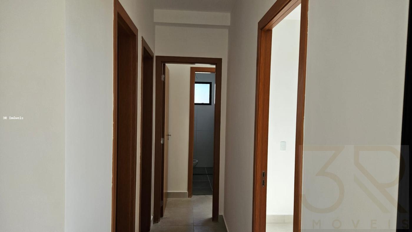 Apartamento à venda com 3 quartos, 66m² - Foto 2