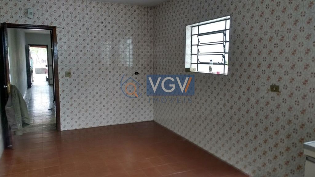 Casa para alugar com 3 quartos, 130m² - Foto 2