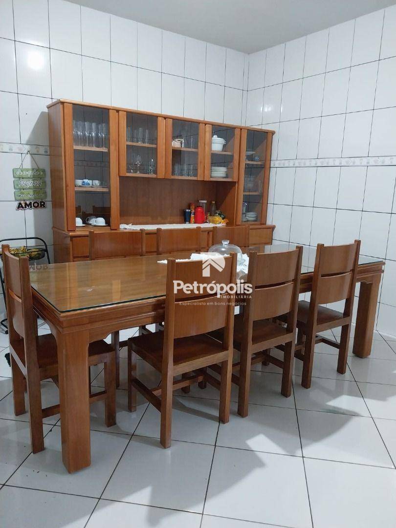 Casa à venda com 3 quartos, 235m² - Foto 4