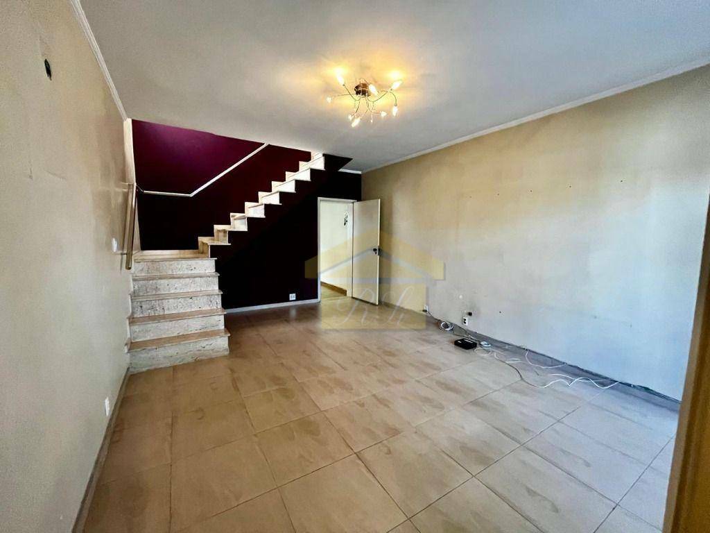 Sobrado para alugar com 3 quartos, 156m² - Foto 2