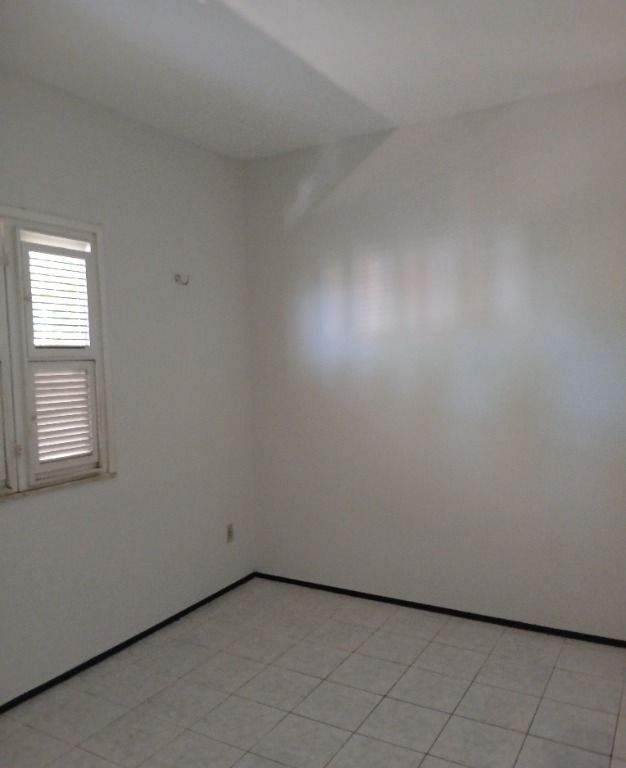 Casa para alugar com 2 quartos, 150m² - Foto 25