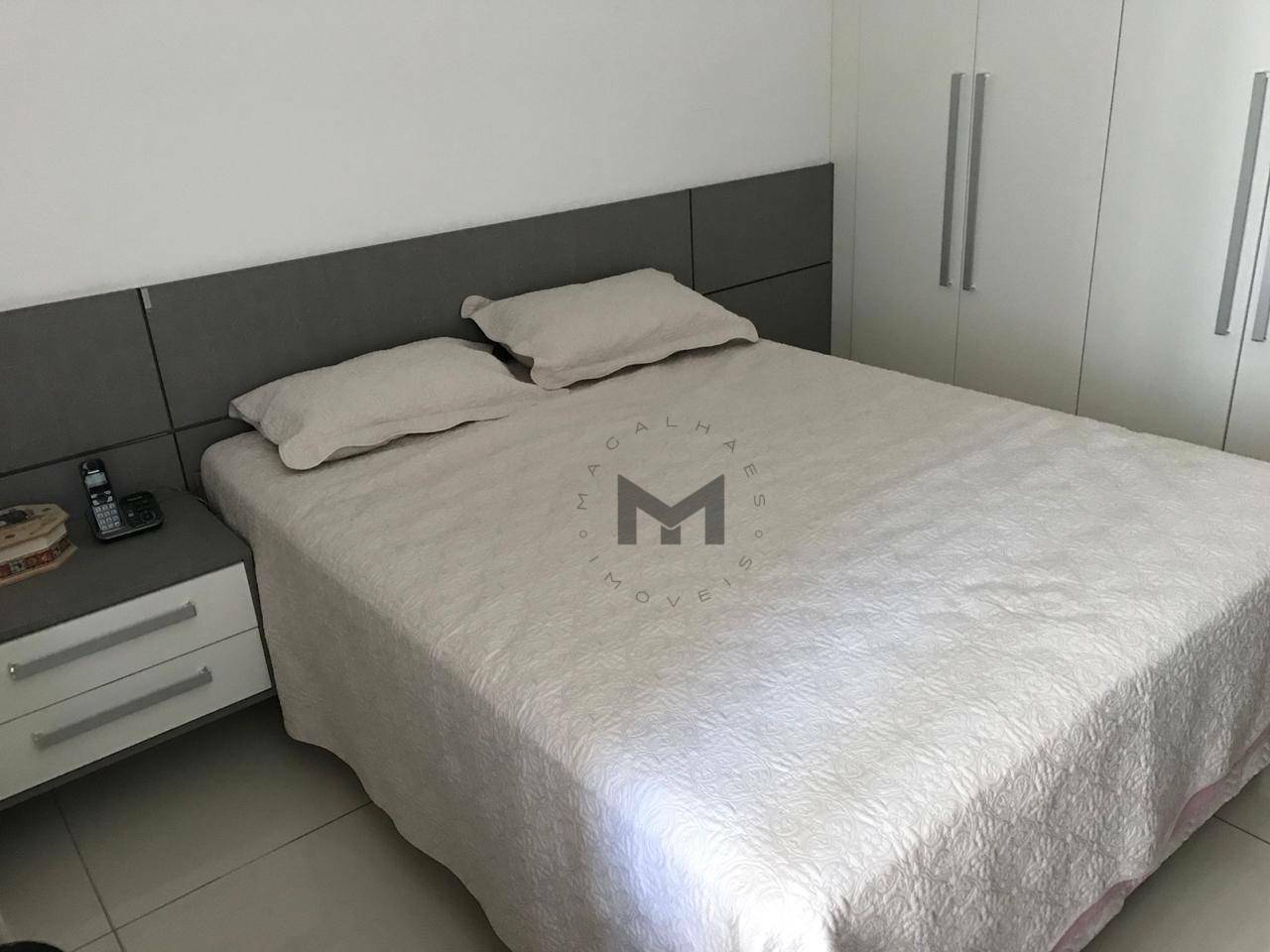 Apartamento à venda com 4 quartos, 233m² - Foto 13