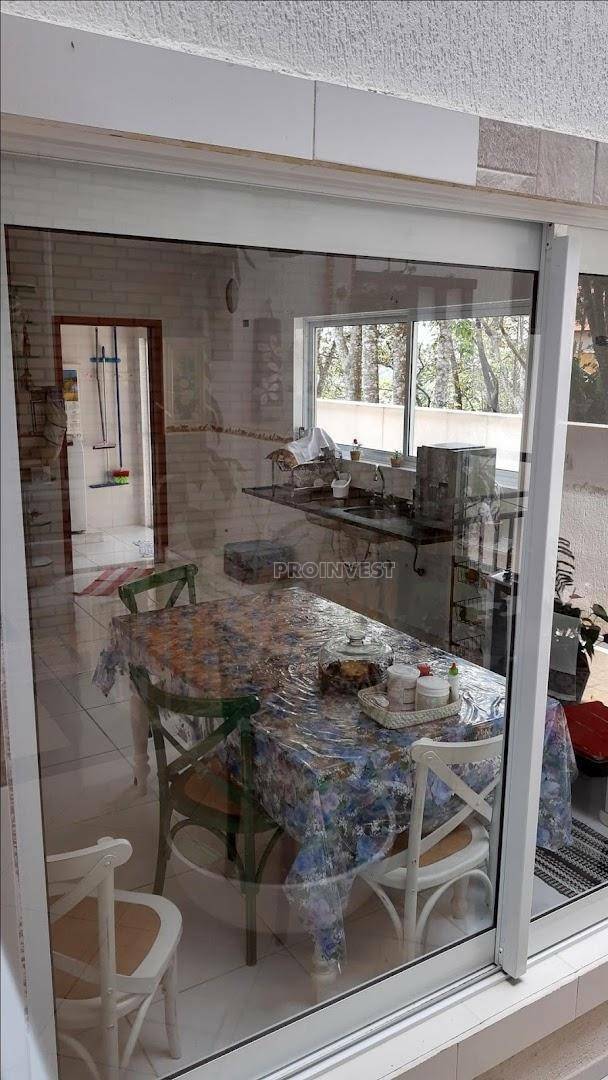 Casa de Condomínio à venda com 3 quartos, 250m² - Foto 8