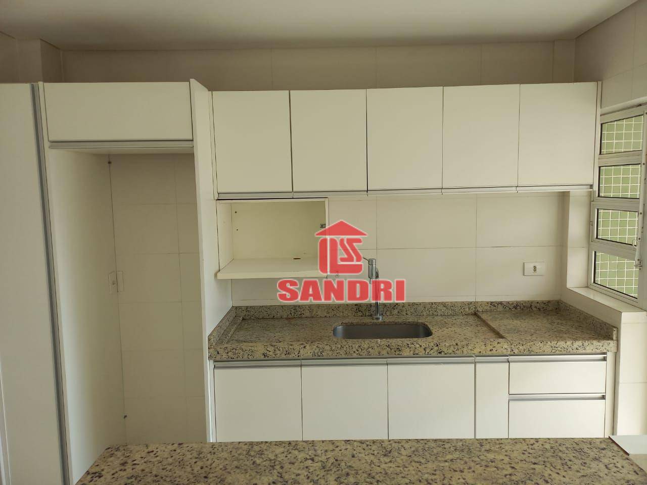Apartamento para alugar com 2 quartos, 72m² - Foto 3