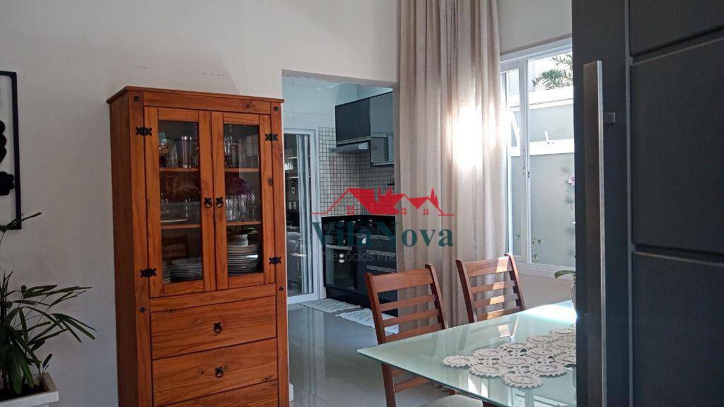 Casa de Condomínio à venda com 3 quartos, 105m² - Foto 1