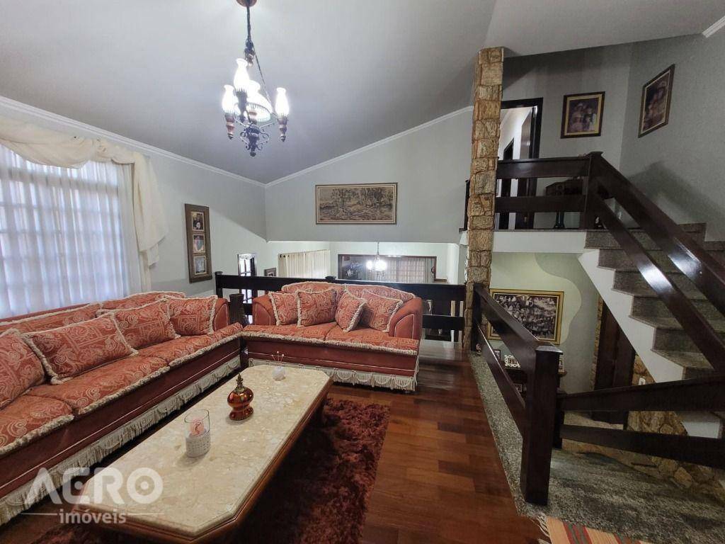 Casa à venda com 4 quartos, 363m² - Foto 29