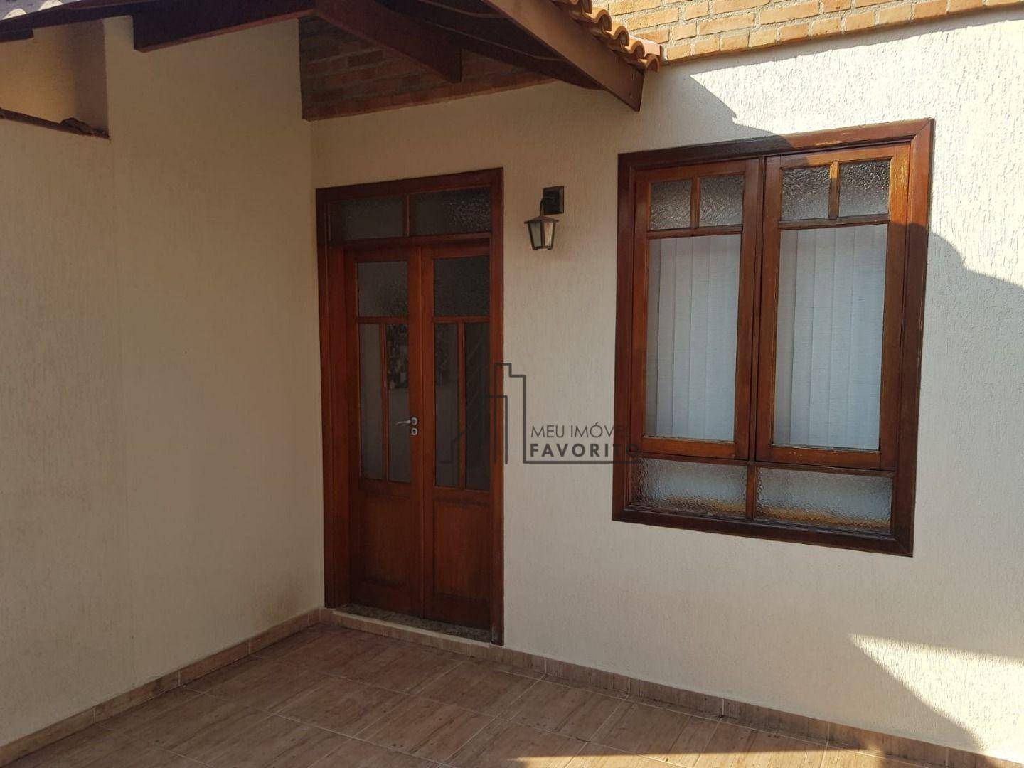 Casa à venda com 3 quartos, 229m² - Foto 4