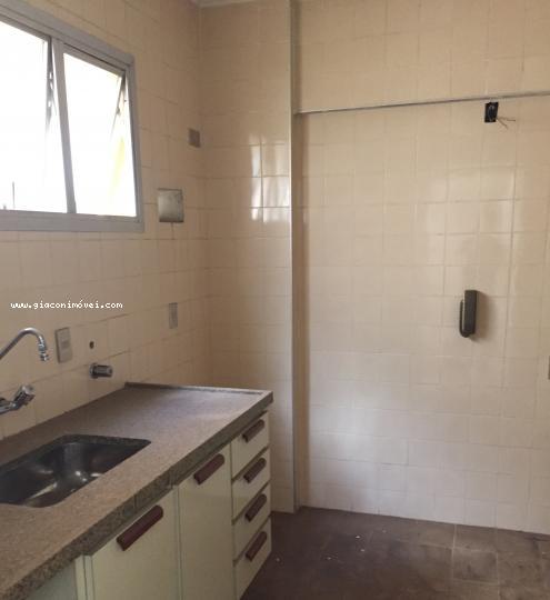 Apartamento à venda com 3 quartos, 186m² - Foto 6