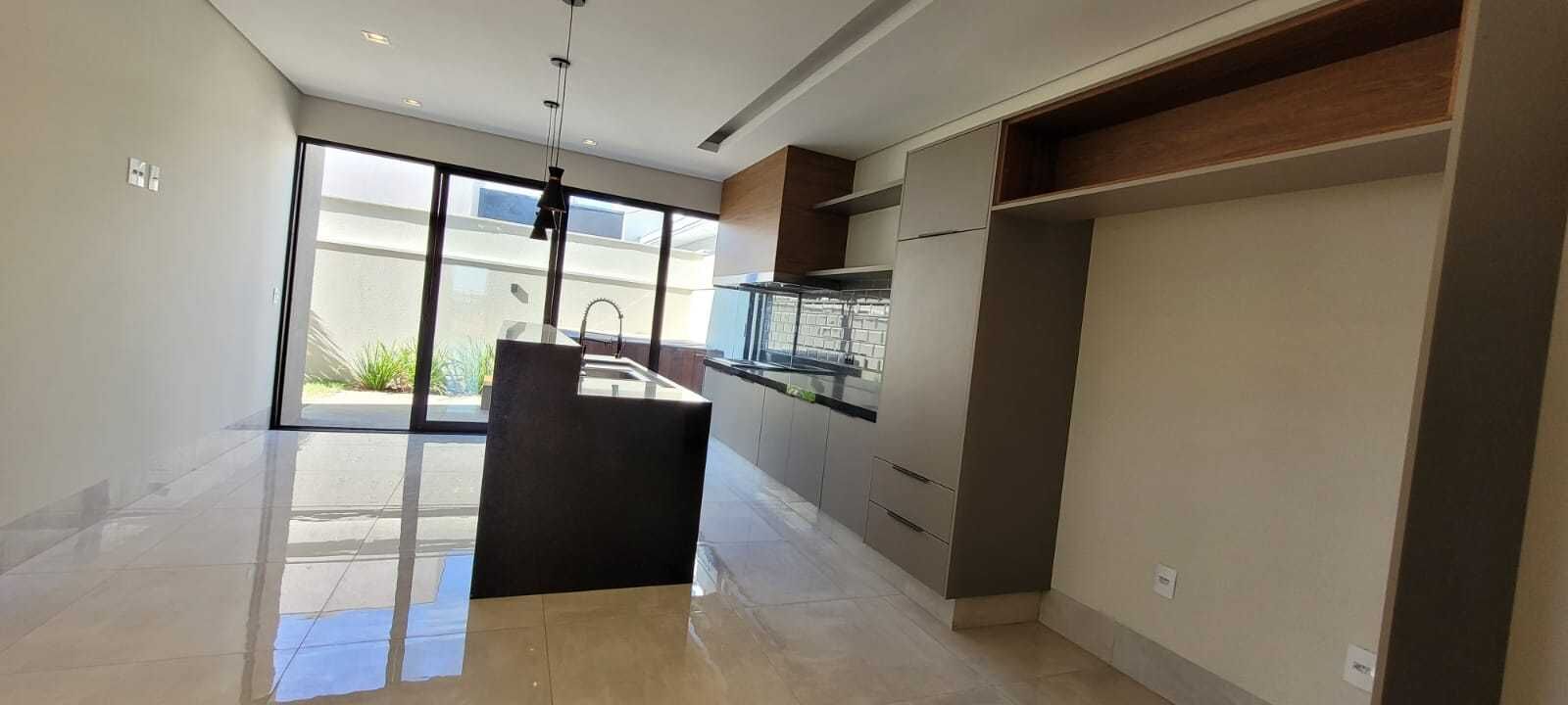 Casa à venda com 3 quartos, 275m² - Foto 5