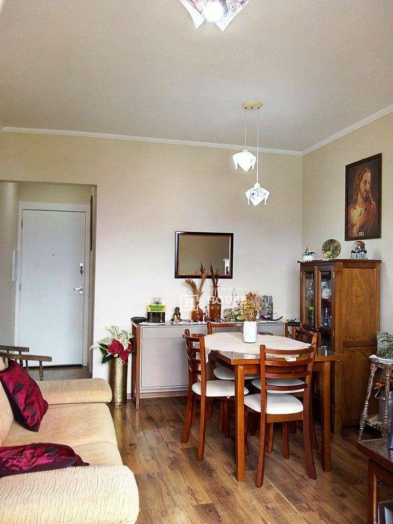 Apartamento à venda com 3 quartos, 68m² - Foto 4