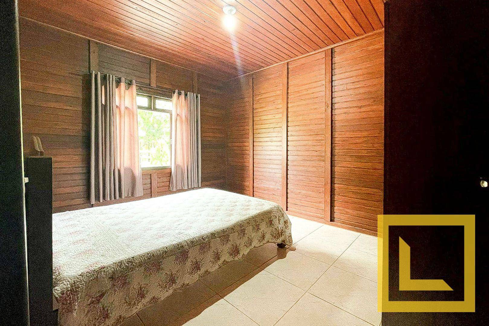 Chácara à venda com 3 quartos, 210m² - Foto 13