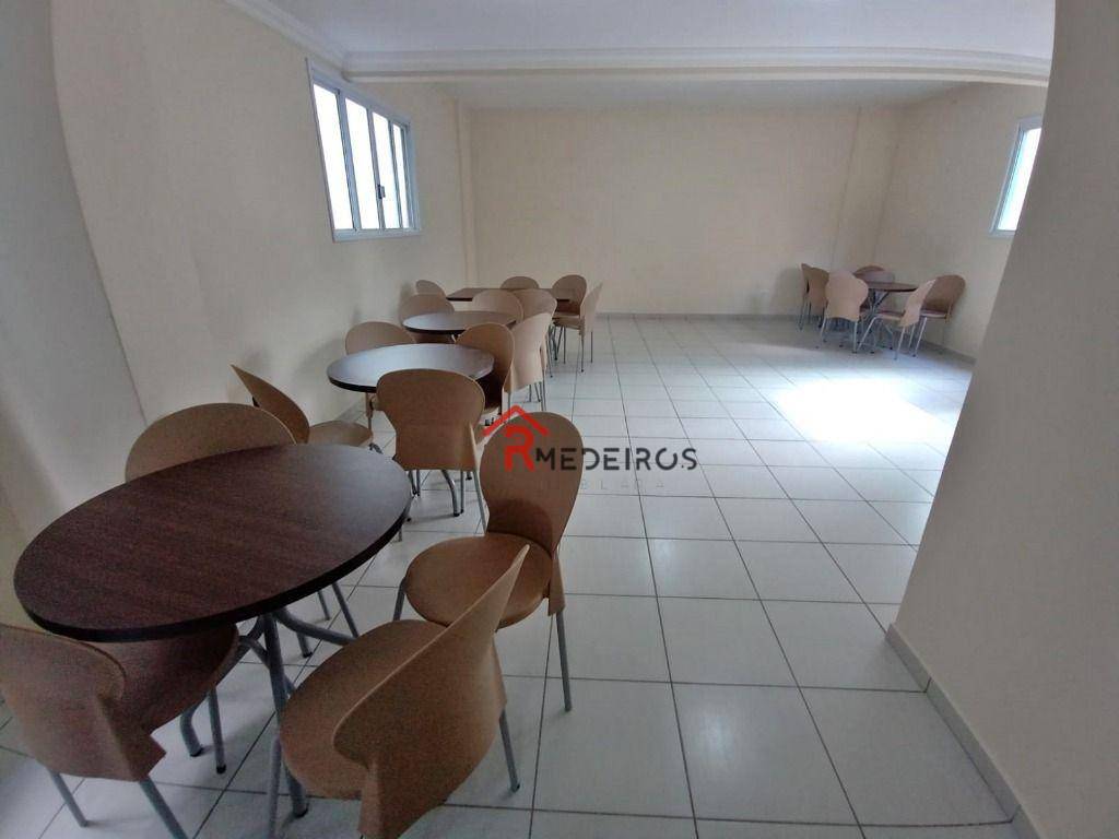 Apartamento à venda com 2 quartos, 80m² - Foto 19