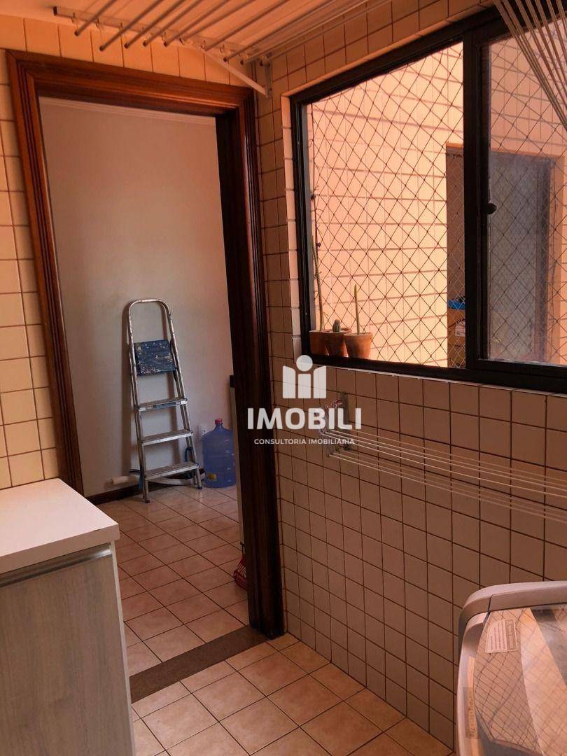 Apartamento à venda com 3 quartos, 115m² - Foto 31