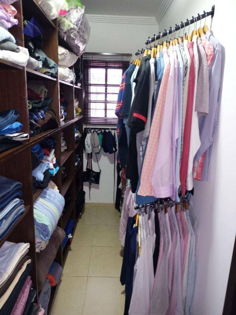 Sobrado à venda com 3 quartos, 250m² - Foto 6