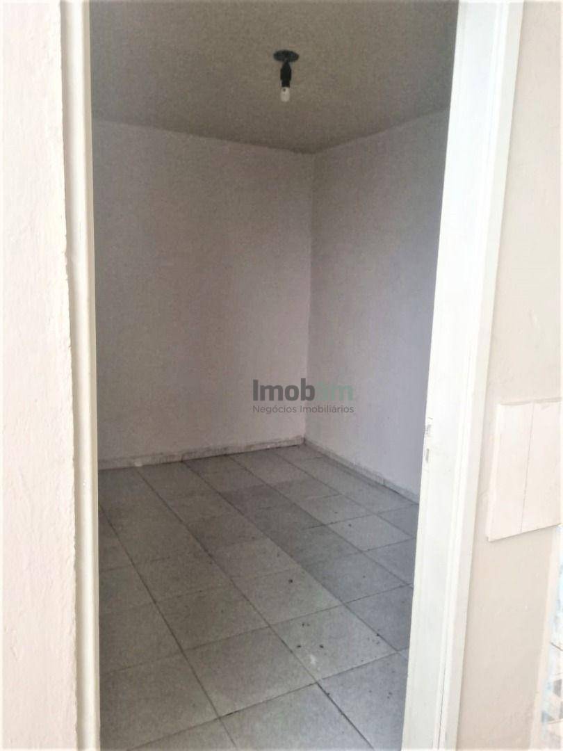 Casa à venda com 3 quartos, 200m² - Foto 15