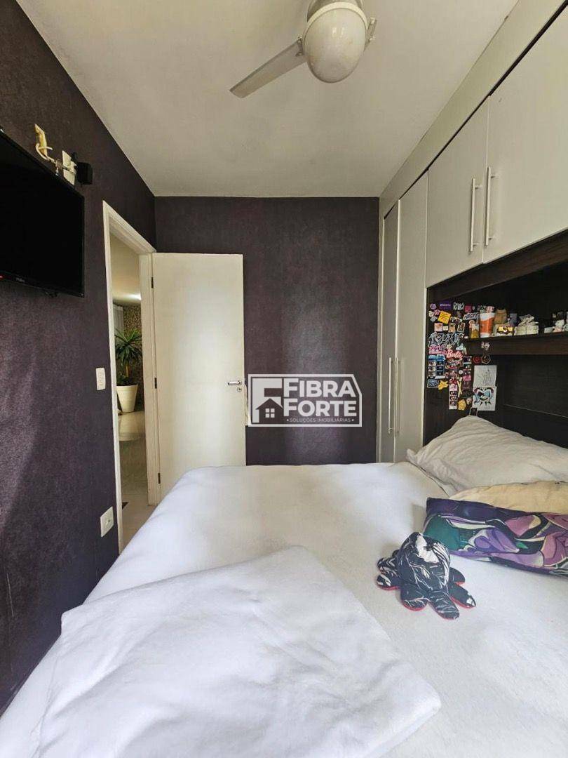 Apartamento à venda com 2 quartos, 69m² - Foto 11