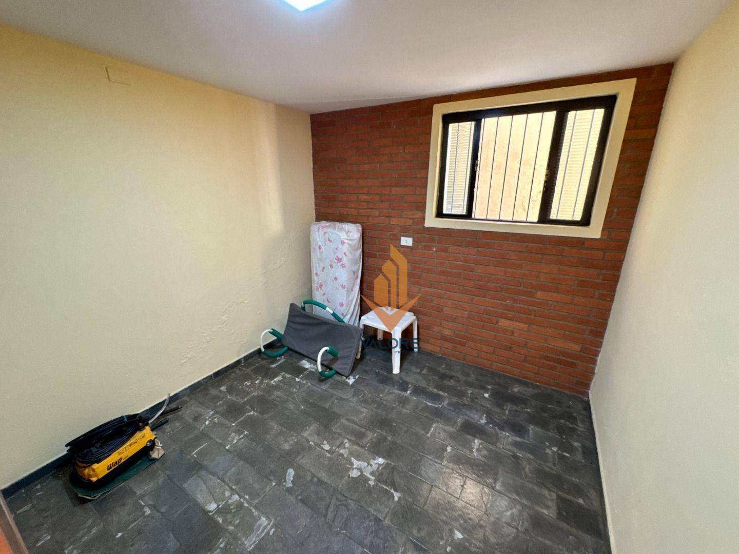 Casa à venda com 4 quartos, 328m² - Foto 46