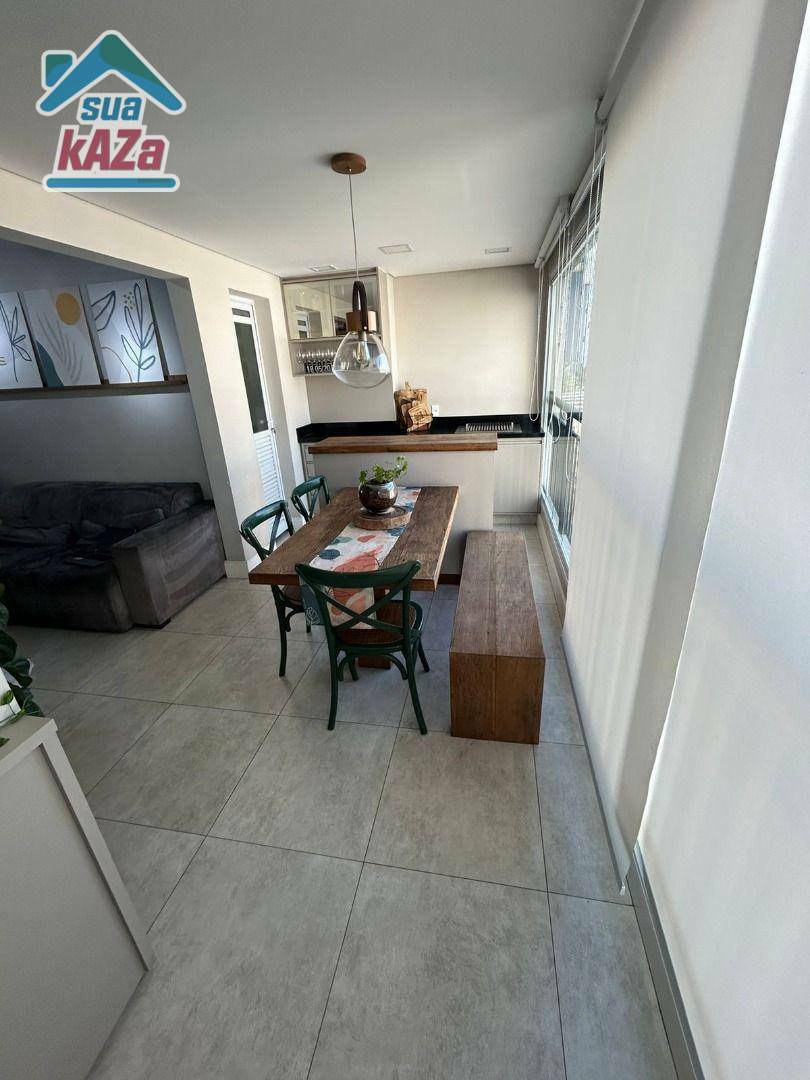 Apartamento à venda com 2 quartos, 70m² - Foto 4