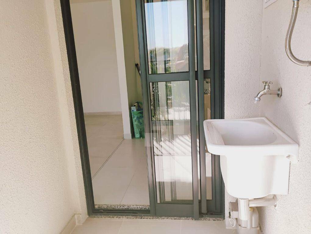 Apartamento para alugar com 2 quartos, 68m² - Foto 42