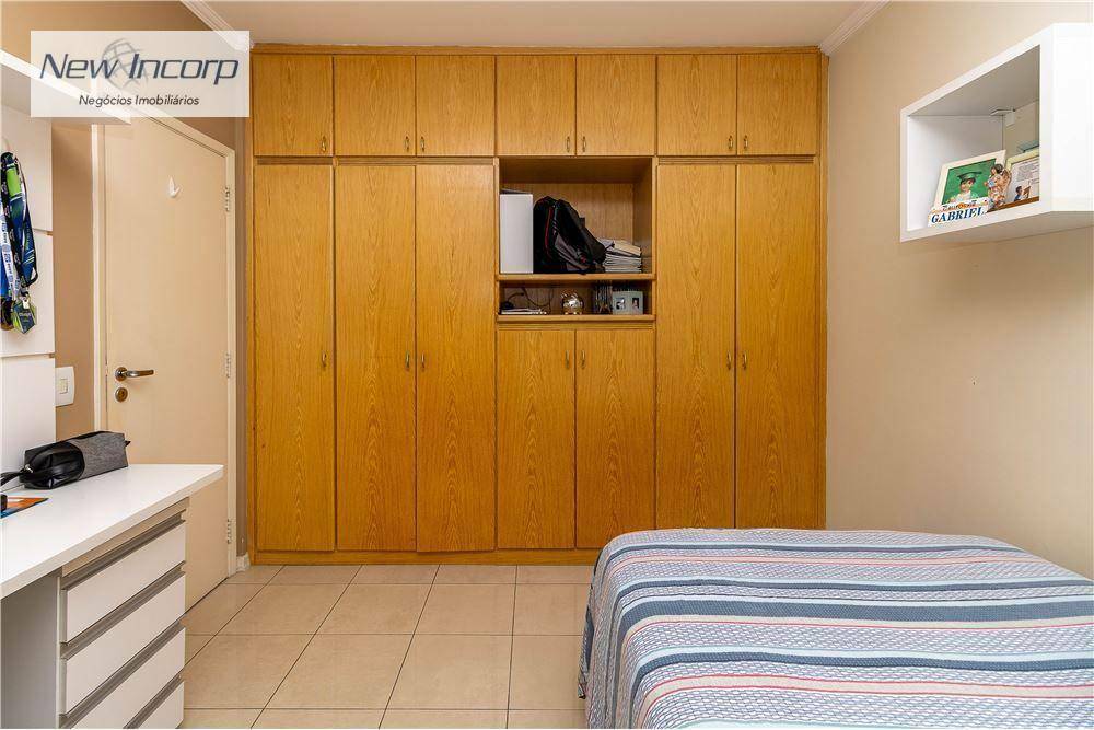 Apartamento à venda com 3 quartos, 117m² - Foto 17