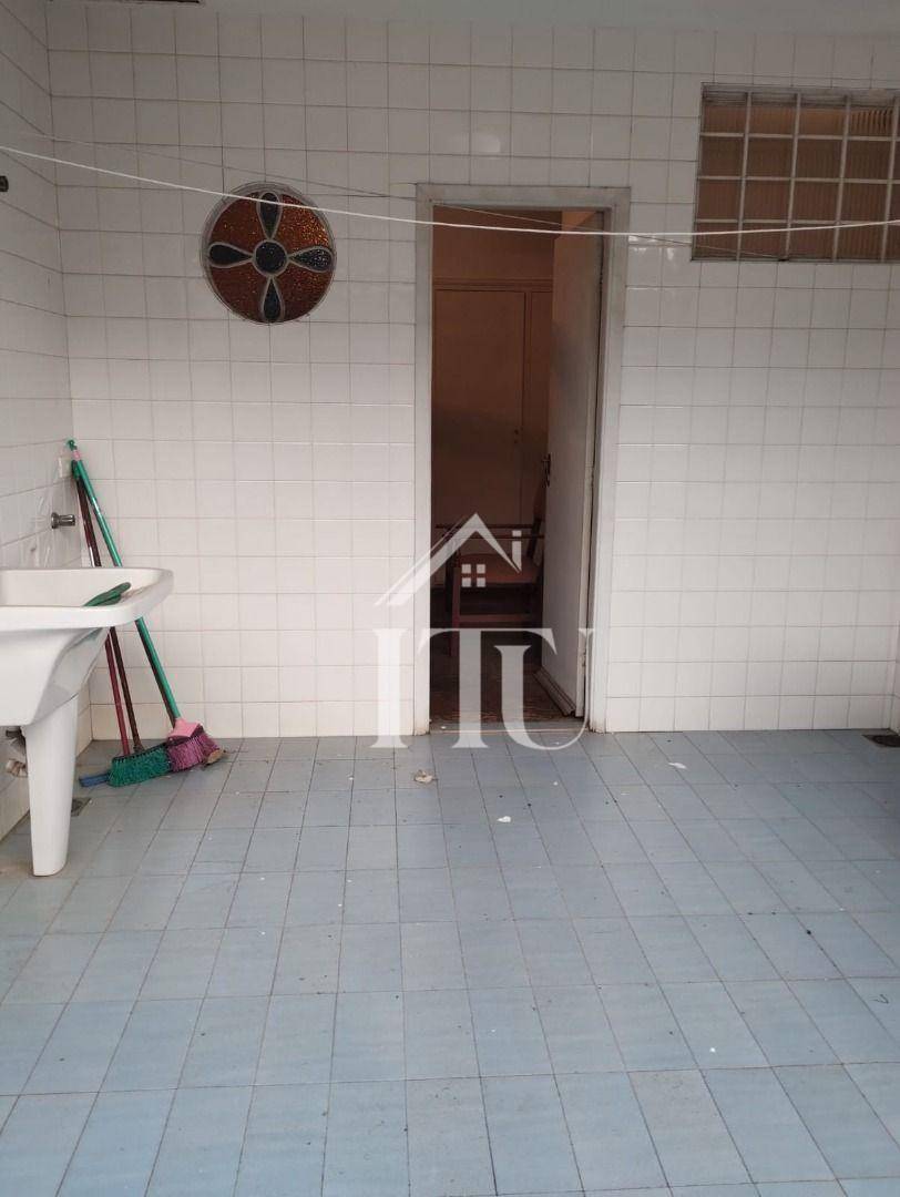 Casa à venda com 3 quartos, 290m² - Foto 16