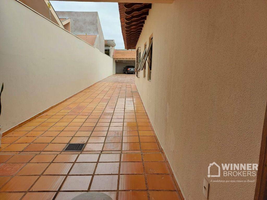 Casa à venda com 3 quartos, 225m² - Foto 25