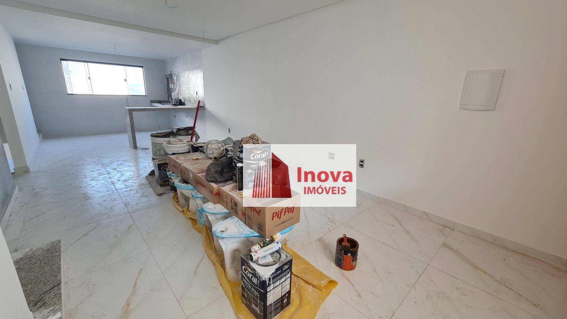 Casa à venda com 3 quartos, 180m² - Foto 4