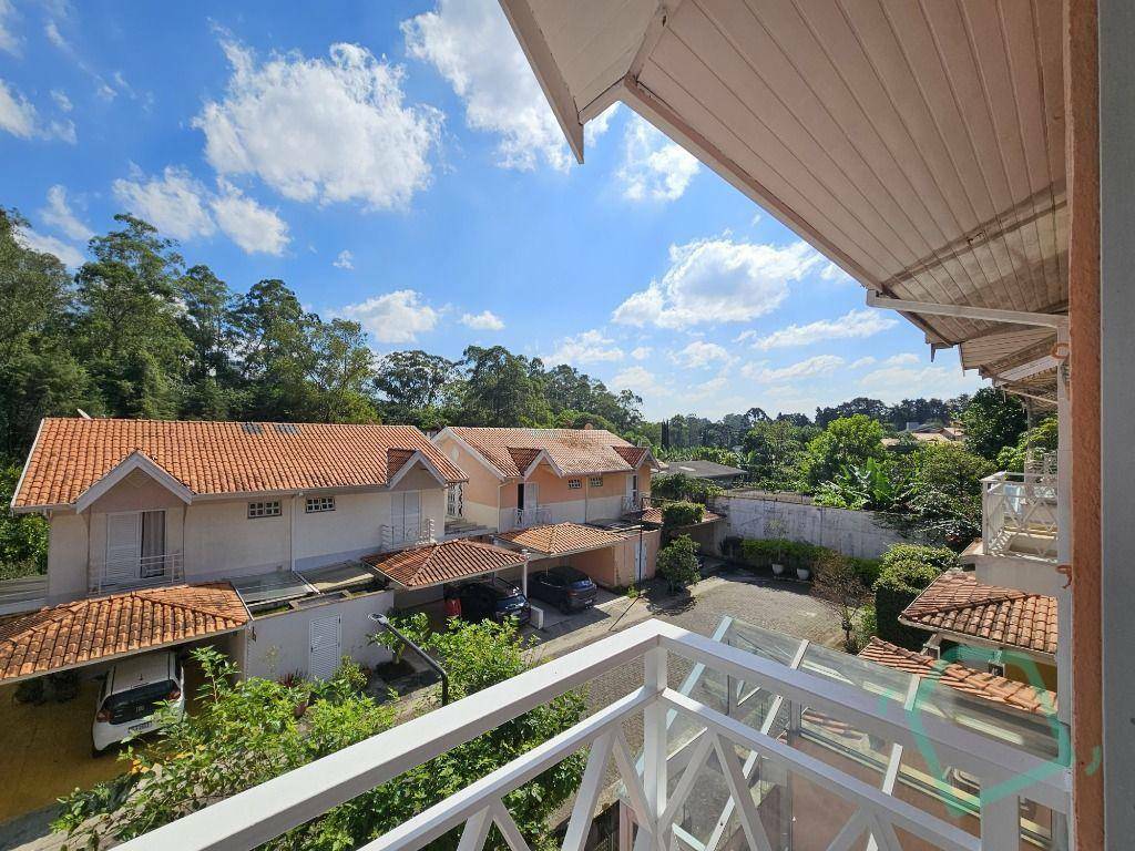 Casa de Condomínio para alugar com 3 quartos, 220m² - Foto 28