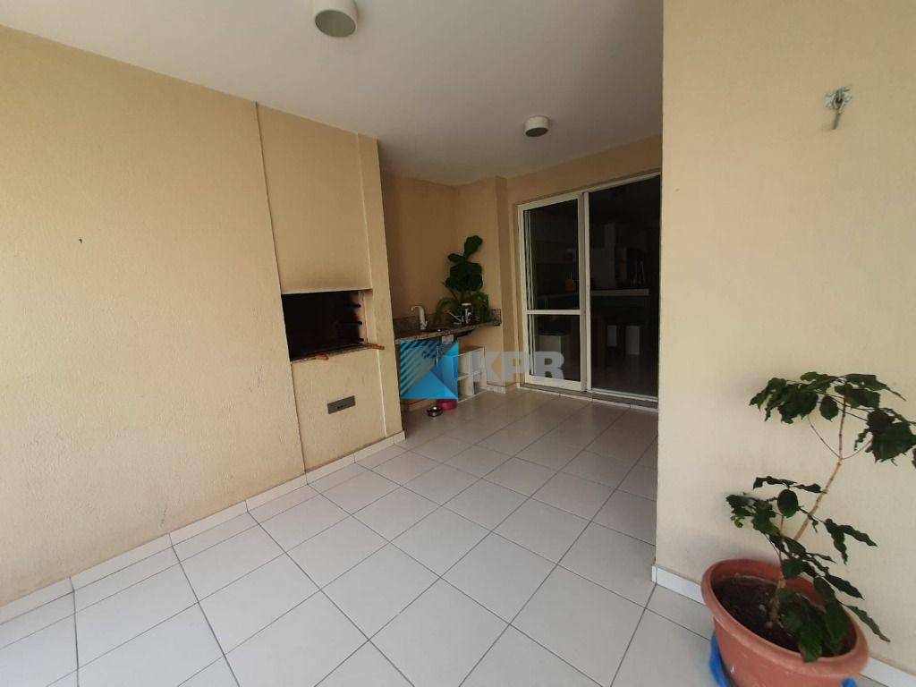 Apartamento à venda com 3 quartos, 194m² - Foto 4