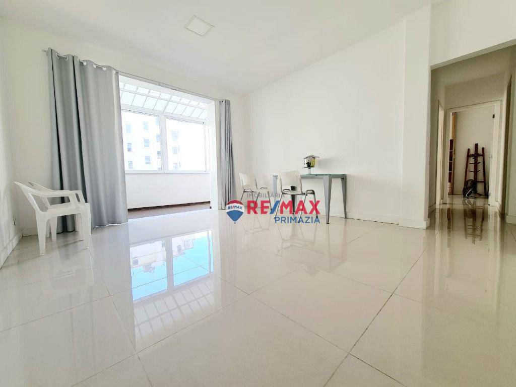 Apartamento à venda com 3 quartos, 110m² - Foto 1