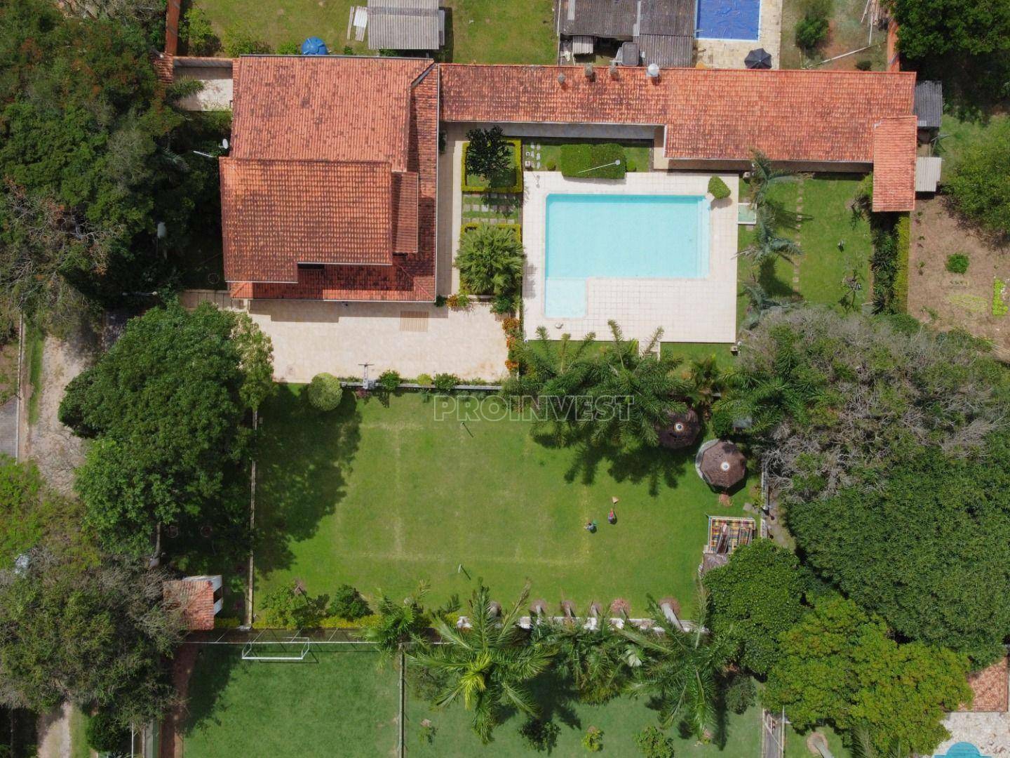 Casa à venda com 7 quartos, 700m² - Foto 1