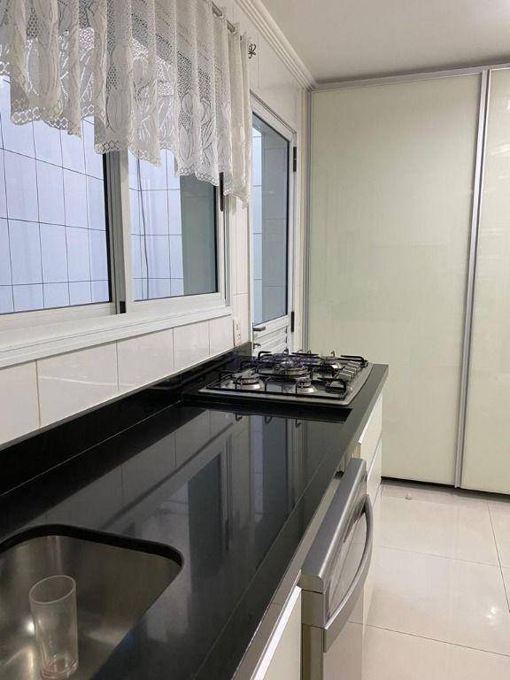 Casa de Condomínio à venda com 4 quartos, 380m² - Foto 22