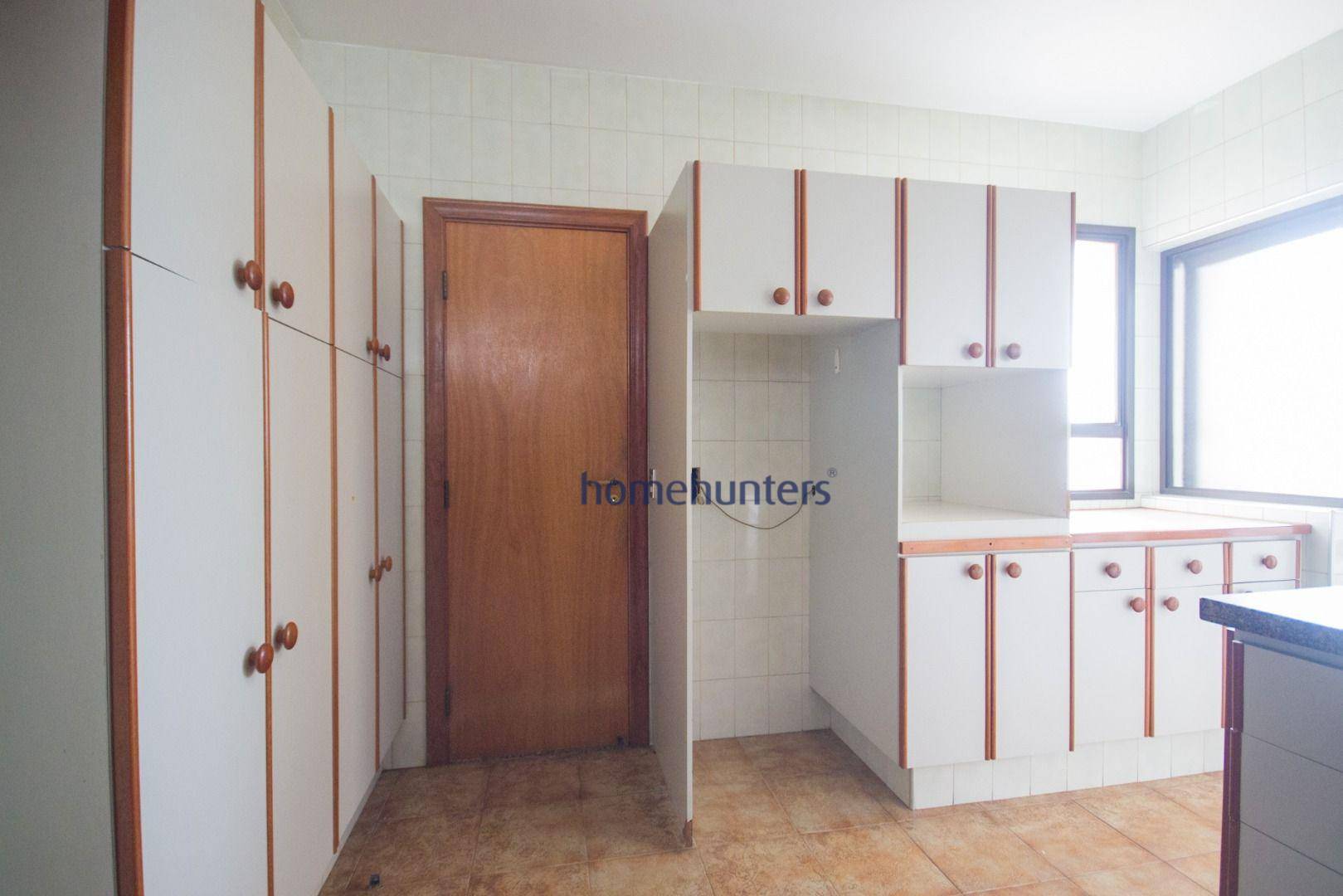 Apartamento à venda com 4 quartos, 232m² - Foto 29