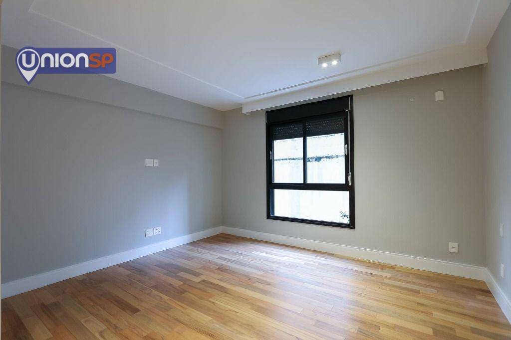 Apartamento à venda com 3 quartos, 198m² - Foto 11