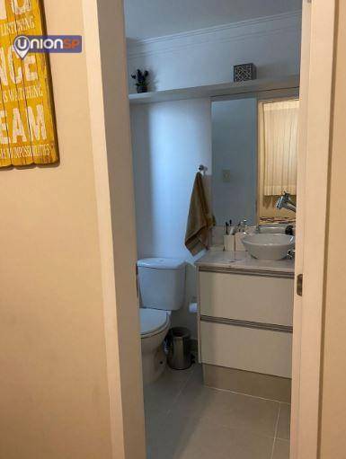 Apartamento à venda com 3 quartos, 70m² - Foto 7