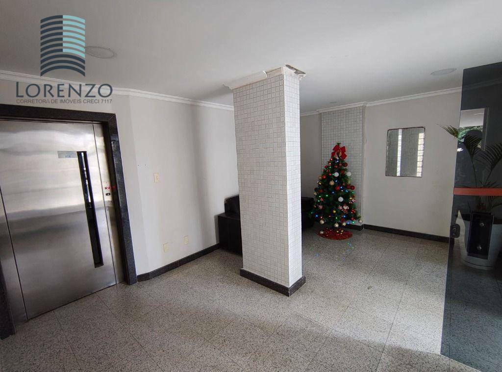 Apartamento à venda com 3 quartos, 130m² - Foto 7