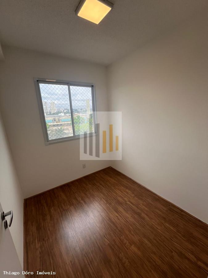 Apartamento para alugar com 2 quartos, 35m² - Foto 12