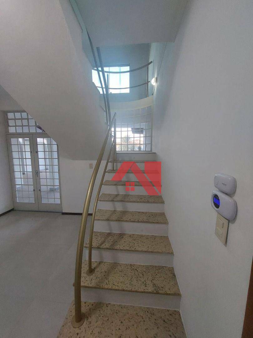 Sobrado para alugar com 2 quartos, 287m² - Foto 14