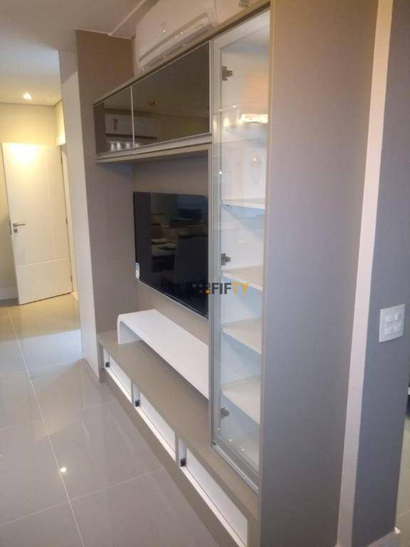 Apartamento para alugar com 2 quartos, 92m² - Foto 5