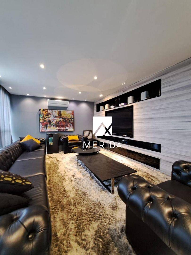 Cobertura, 3 quartos, 227 m² - Foto 1